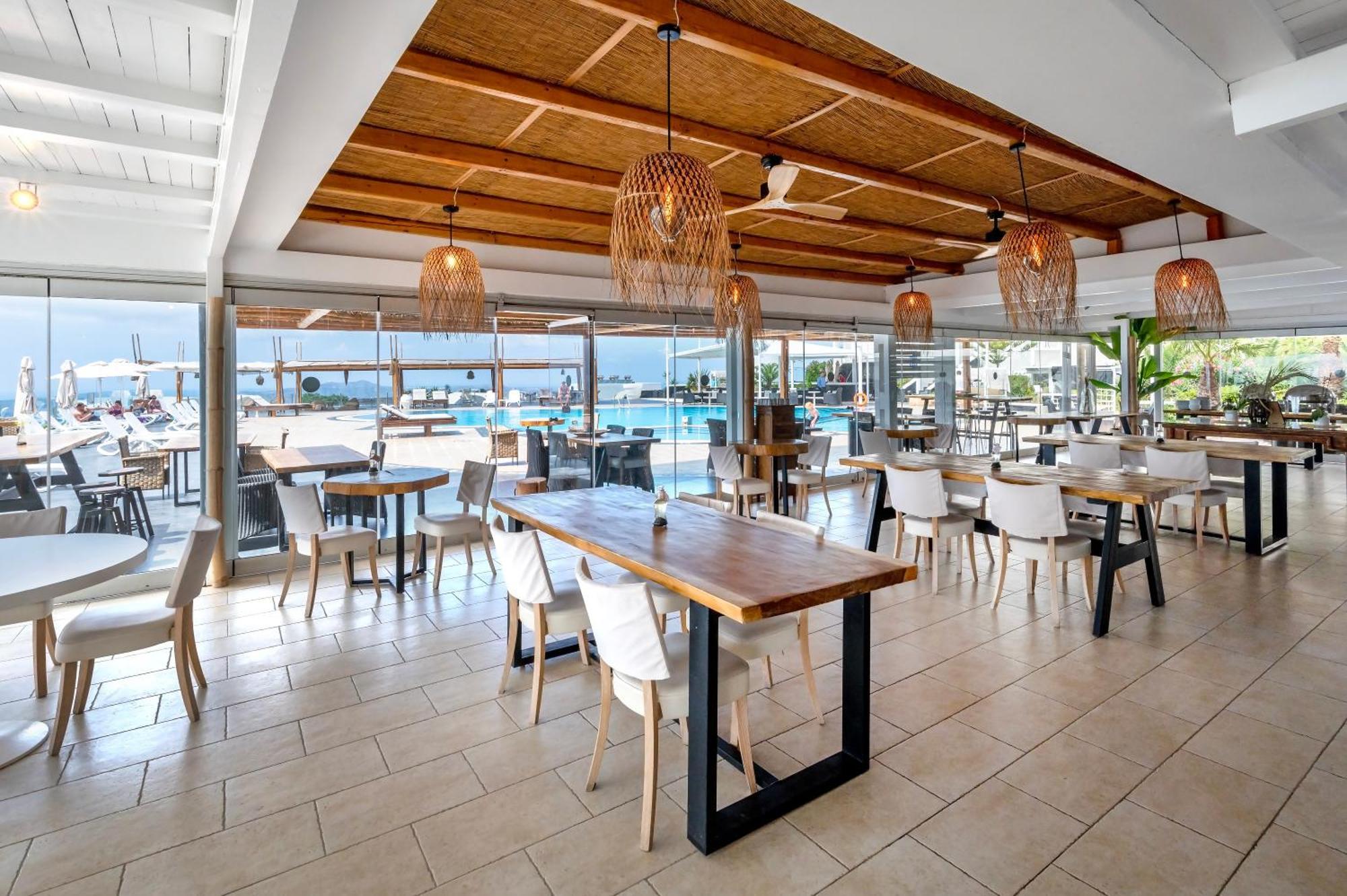 Orizontes Santorini Hotel Pýrgos