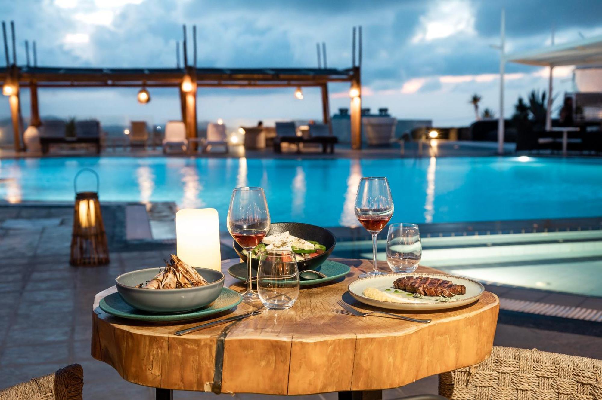 Orizontes Santorini 4* Pýrgos